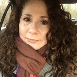 Meet your Posher, Angie